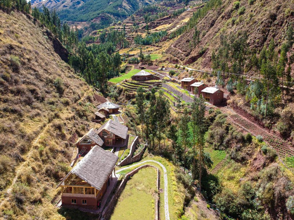 Photo of Etnikas psychedelic retreat found in Peru, one of the most affordable psychedelic retreats.